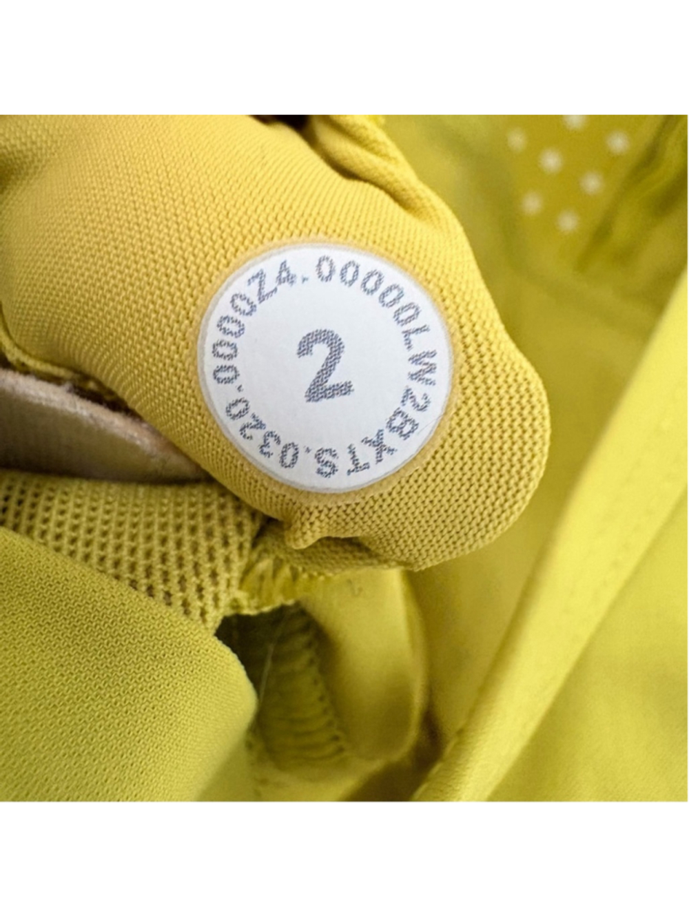 Lululemon Unleash Strength Bra Sz 2 B/C Yellow Serpentine EUC - Picture 8 of 9
